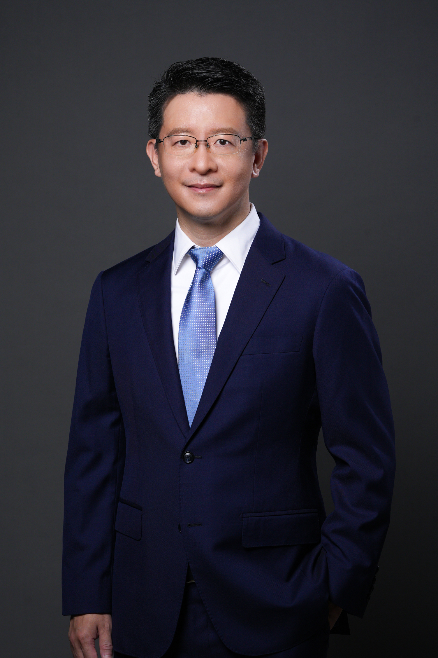 Head's photo